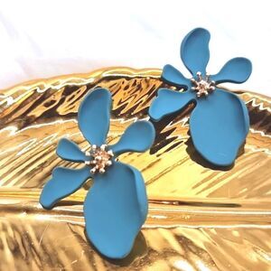 New EYE CANDY tropical flower earrings